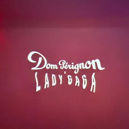 Апартаменты La Dom Perignon Jacuzzi Et Sauna Au Centre *